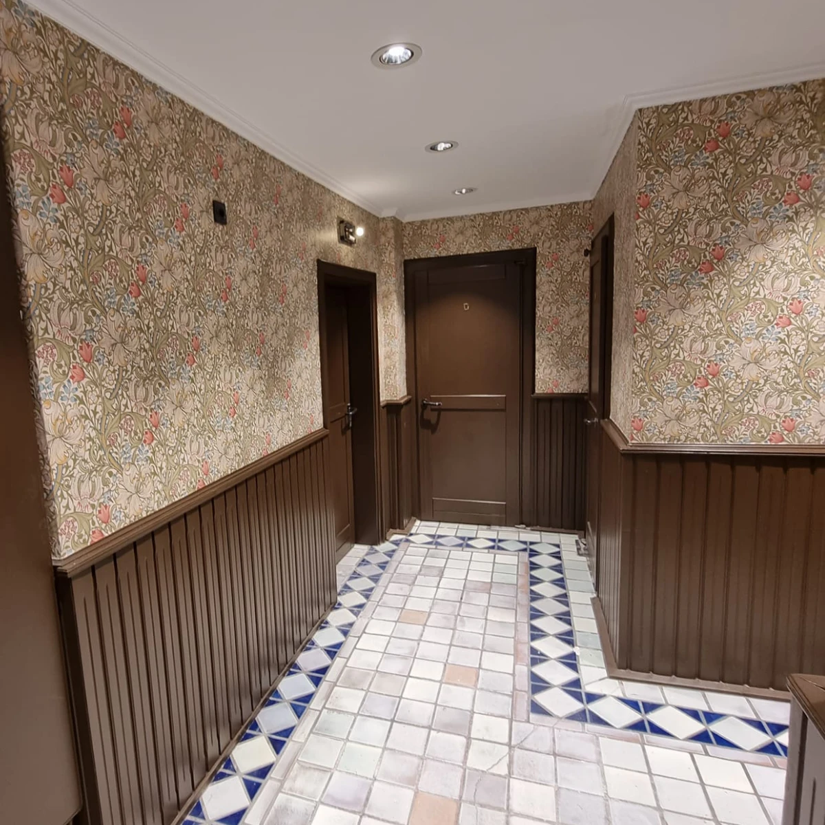 Malerarbeiten Mutter Wittig Malerarbeiten im Restaurant Mutter Wittig